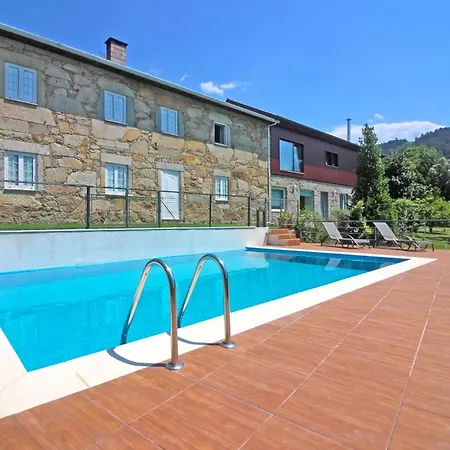 Casa Roupar By Geres Casas Terras de Bouro
