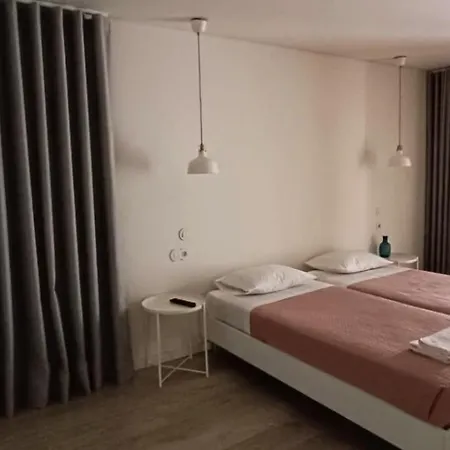 Casa Roupar By Geres Casas