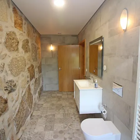 Casa Roupar By Geres Casas *