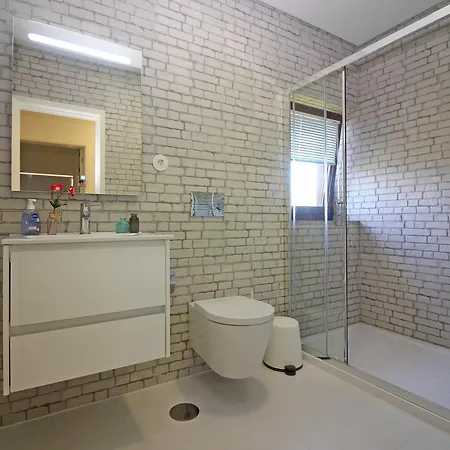 Casa Roupar By Geres Casas *