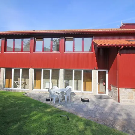 Casa Roupar By Geres Casas